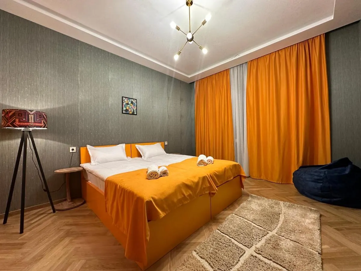 טביליסי Queen'S Fountain Apartments 0*,